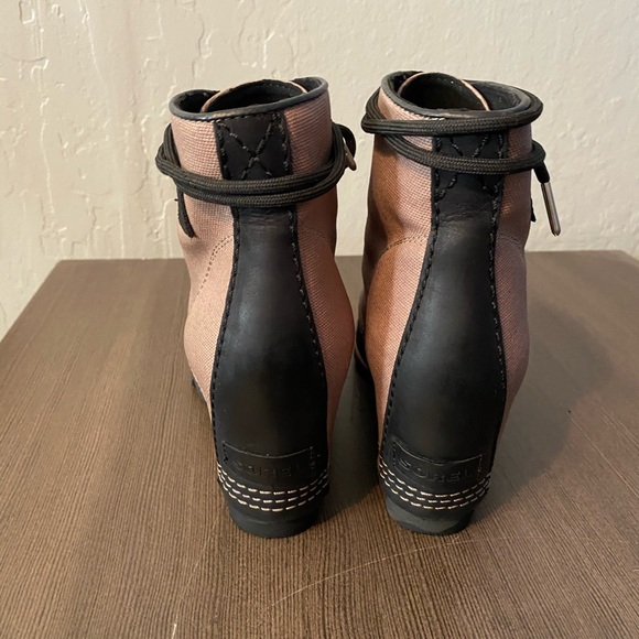 SOREL 1964 PREMIUM WEDGE BOOTS - WOMEN'S - Picture 12 of 16